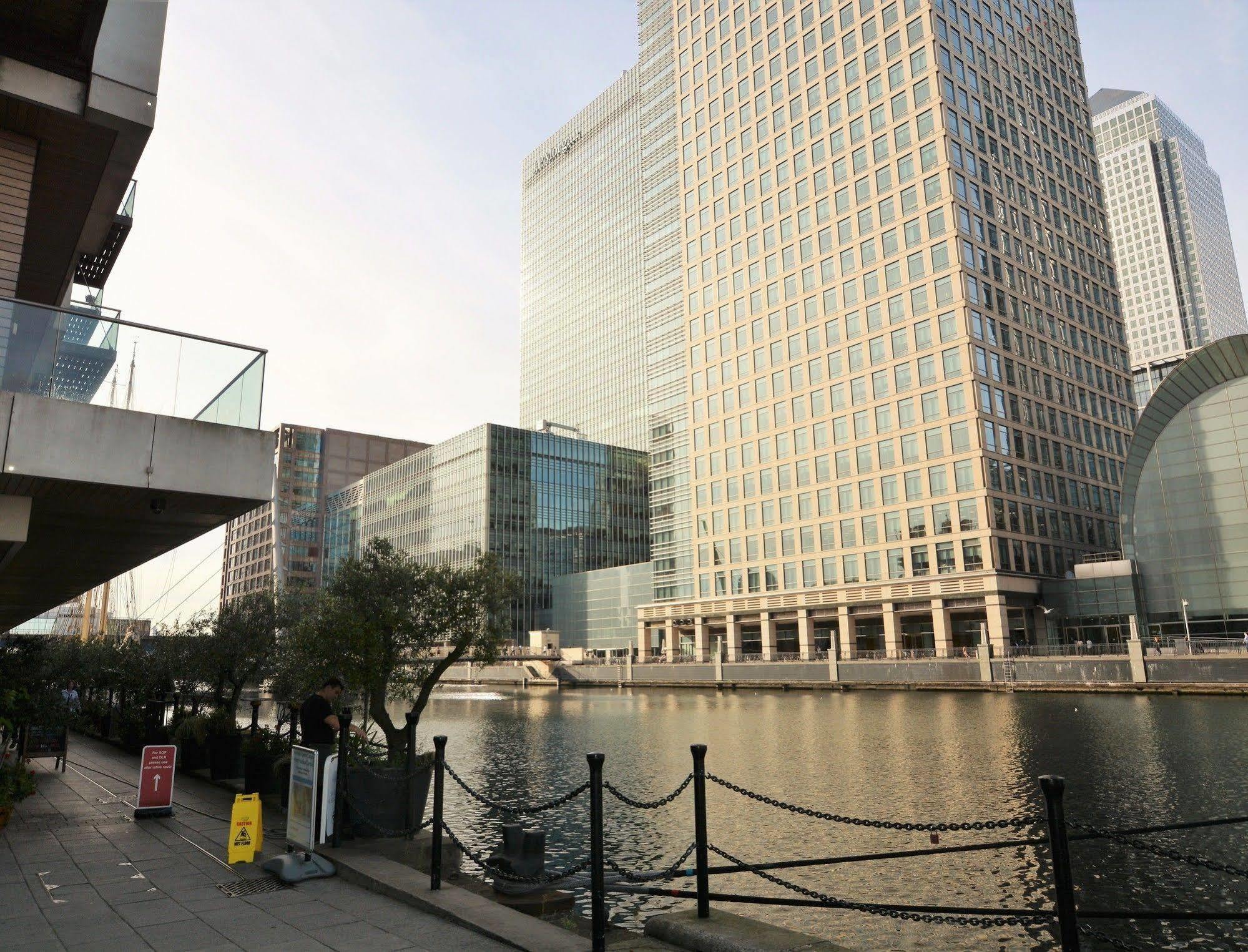 Zen Apartments - Canary Wharf Londra Dış mekan fotoğraf